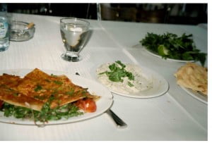 Lahmacun n' Fixin's - Dan Meehan / CC BY-SA 3.0